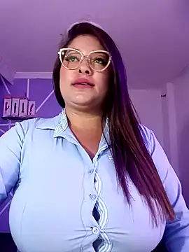 Snapshot of MiiaaJoness chatting on January 2025 06:15:01 PM MiiaaJoness online show from January 2025 06:15:01 PM