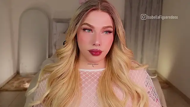 Snapshot of IsabellaFigueredo__ chatting on January 2025 03:23:01 AM IsabellaFigueredo online show from January 2025 03:23:01 AM