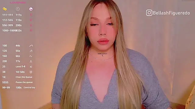 Snapshot of IsabellaFigueredo__ chatting on February 2025 11:23:01 AM IsabellaFigueredo online show from February 2025 11:23:01 AM