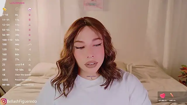 Snapshot of IsabellaFigueredo__ chatting on February 2025 07:26:02 AM IsabellaFigueredo online show from February 2025 07:26:02 AM