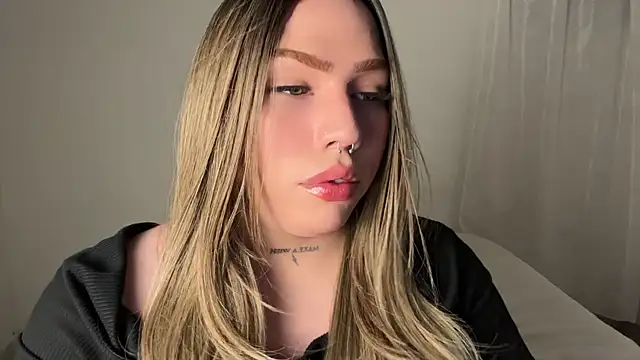 IsabellaFigueredo   online show from March 2026 12:12:01 AM