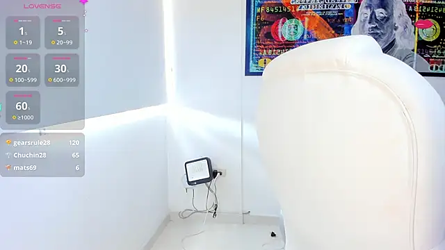 Snapshot of CelesteBrucee chatting on December 2024 08:47:02 PM CelesteBrucee online show from December 2024 08:47:02 PM