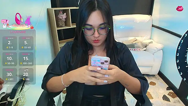 Snapshot of CelesteBrucee chatting on February 2025 12:35:01 AM CelesteBrucee online show from February 2025 12:35:01 AM