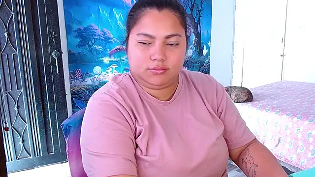 Snapshot of girl_milk2 chatting on December 2024 02:27:01 PM girl milk2 online show from December 2024 02:27:01 PM