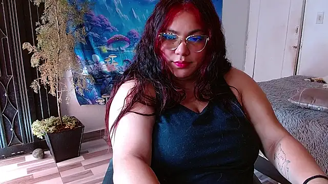Snapshot of girl_milk2 chatting on January 2025 06:17:02 PM girl milk2 online show from January 2025 06:17:02 PM