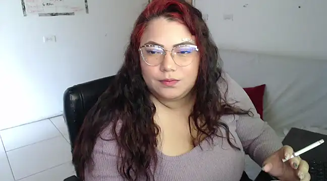 Snapshot of girl_milk2 chatting on March 2025 02:19:02 PM girl milk2 online show from March 2025 02:19:02 PM