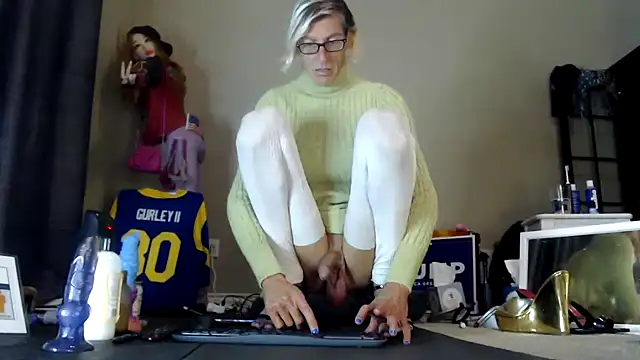 Snapshot of Taylorsexbot chatting on December 2024 01:37:02 AM Taylorsexbot online show from December 2024 01:37:02 AM