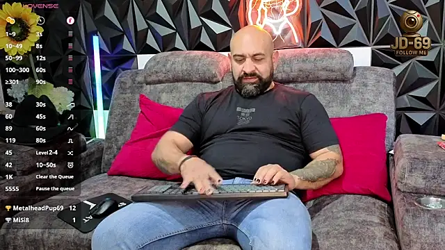 JD-69 online show from October 2025 08:21:02 PM