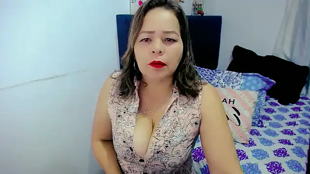 isabella hotx10 online show from December 2024 12:42:02 AM