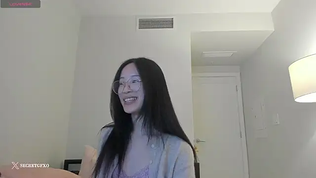 Snapshot of secretgirlfriendxo chatting on February 2025 06:04:01 AM secretgirlfriendxo online show from February 2025 06:04:01 AM