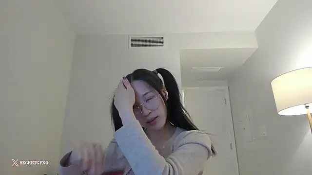 Snapshot of secretgirlfriendxo chatting on February 2025 04:25:02 AM secretgirlfriendxo online show from February 2025 04:25:02 AM