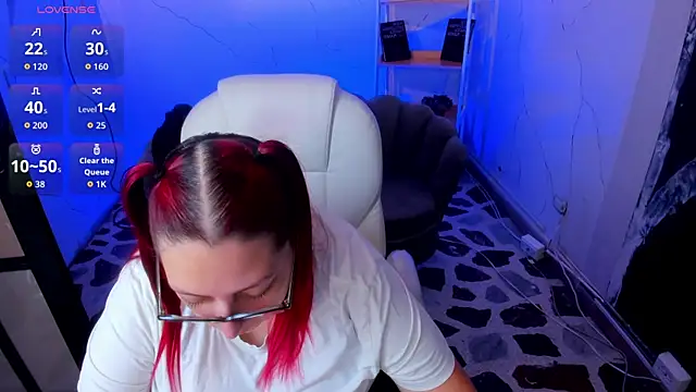 NiickyJones online show from September 2025 01:48:02 PM