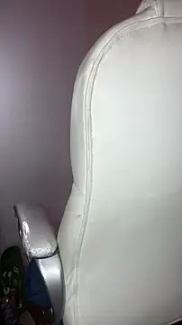 NiickyJones online show from May 2026 05:46:02 AM