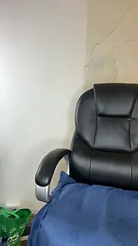 NiickyJones online show from May 2026 02:53:02 AM