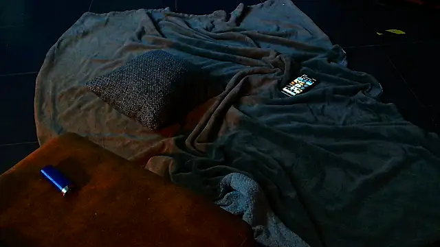 Snapshot of Str8boyy chatting on February 2025 06:21:01 AM Str8boyy online show from February 2025 06:21:01 AM