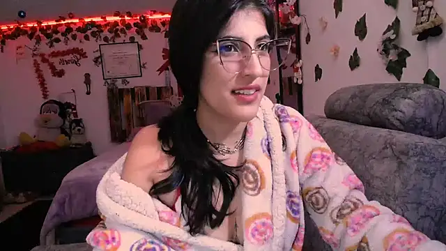 Snapshot of azahar__ziiz chatting on December 2024 02:21:01 AM azahar ziiz online show from December 2024 02:21:01 AM