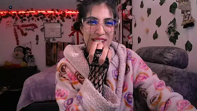 Snapshot of azahar__ziiz chatting on December 2024 12:24:01 AM azahar ziiz online show from December 2024 12:24:01 AM