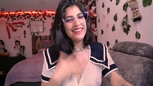 Snapshot of azahar__ziiz chatting on December 2024 07:28:02 PM azahar ziiz online show from December 2024 07:28:02 PM