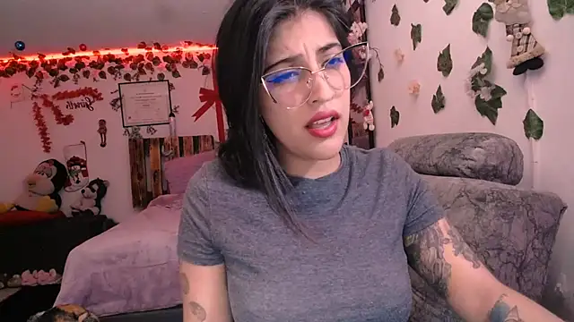 Snapshot of azahar__ziiz chatting on January 2025 03:58:02 AM azahar ziiz online show from January 2025 03:58:02 AM