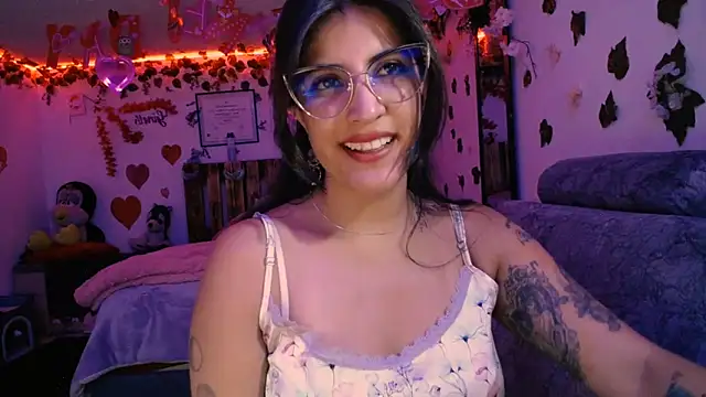 Snapshot of azahar__ziiz chatting on February 2025 05:16:01 AM azahar ziiz online show from February 2025 05:16:01 AM