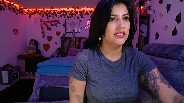 Snapshot of azahar__ziiz chatting on February 2025 02:38:01 PM azahar ziiz online show from February 2025 02:38:01 PM