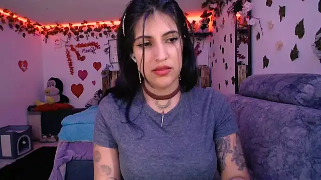 Snapshot of azahar__ziiz chatting on February 2025 07:32:02 PM azahar ziiz online show from February 2025 07:32:02 PM