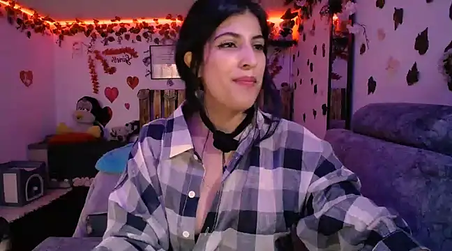 Snapshot of azahar__ziiz chatting on March 2025 05:39:01 PM azahar ziiz online show from March 2025 05:39:01 PM