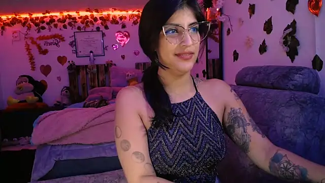 Snapshot of azahar__ziiz chatting on March 2025 03:12:01 AM azahar ziiz online show from March 2025 03:12:01 AM