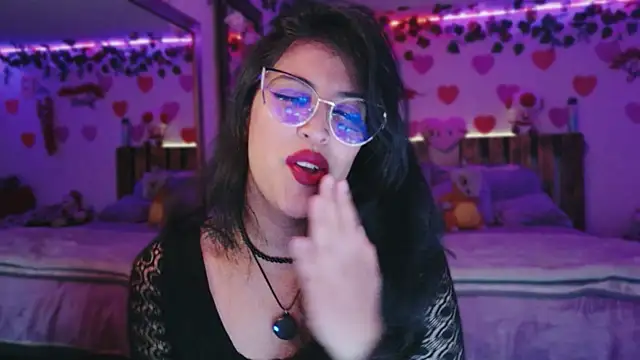 Snapshot of azahar__ziiz chatting on April 2026 11:55:02 PM azahar ziiz online show from April 2026 11:55:02 PM