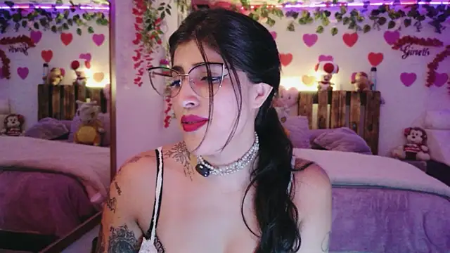 azahar  ziiz online show from July 2026 09:38:01 PM