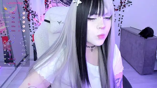 SelenaCute online show from November 2025 12:02:02 PM