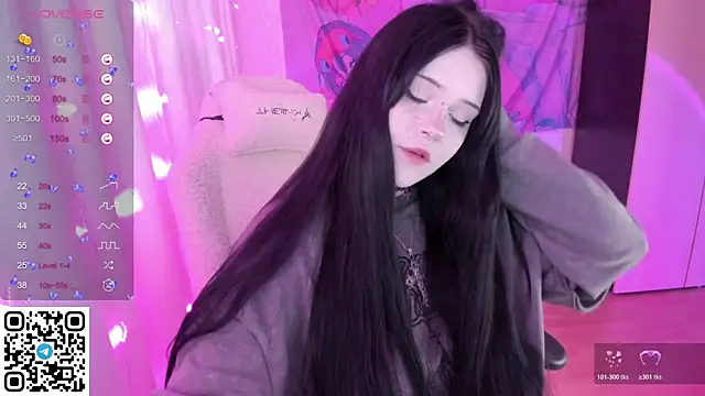 SelenaCute online show from May 2026 04:05:02 PM