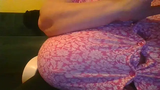 Snapshot of Nataliesbestjuggs chatting on October 2025 04:26:01 PM Nataliesbestjuggs online show from October 2025 04:26:01 PM