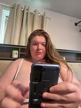 lilmama69900 online show from May 2026 10:38:02 PM