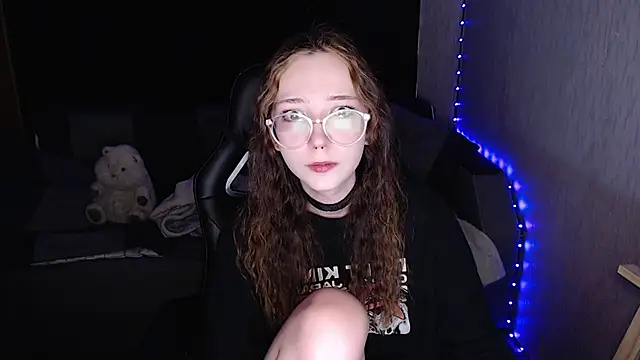 Snapshot of AmeliaKamishiro chatting on October 2025 07:39:02 AM AmeliaKamishiro online show from October 2025 07:39:02 AM