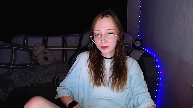 Snapshot of AmeliaKamishiro chatting on October 2025 09:48:01 PM AmeliaKamishiro online show from October 2025 09:48:01 PM