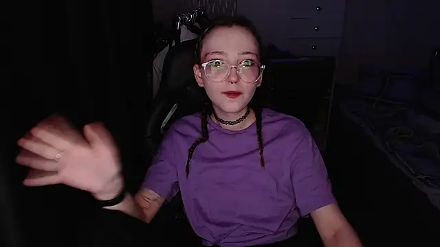 Snapshot of AmeliaKamishiro chatting on November 2025 03:18:02 AM AmeliaKamishiro online show from November 2025 03:18:02 AM