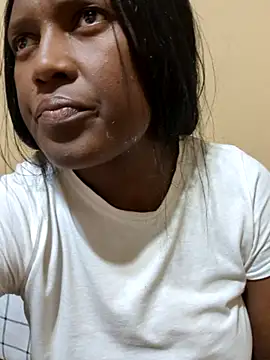 Snapshot of Malaika_Nkosi chatting on September 2025 02:00:01 PM Malaika Nkosi online show from September 2025 02:00:01 PM