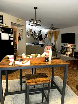 Snapshot of MnM4ever chatting on November 2025 04:32:02 AM MnM4ever online show from November 2025 04:32:02 AM