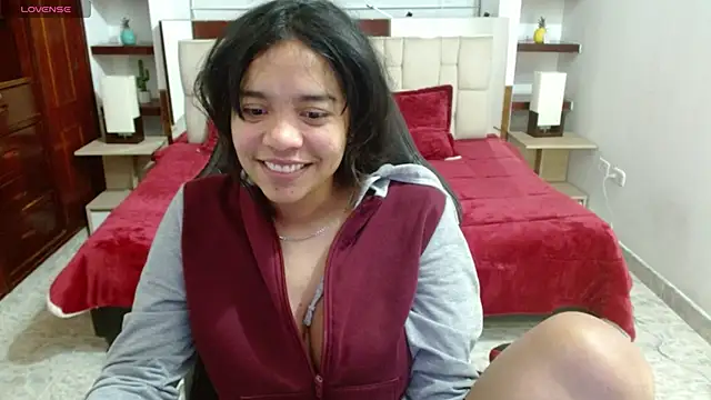 Snapshot of laureentt_ chatting on March 2025 09:23:01 AM laureentt online show from March 2025 09:23:01 AM