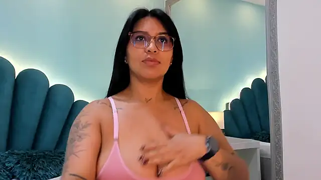 Snapshot of sharlott18 chatting on November 2025 03:11:02 PM sharlott18 online show from November 2025 03:11:02 PM