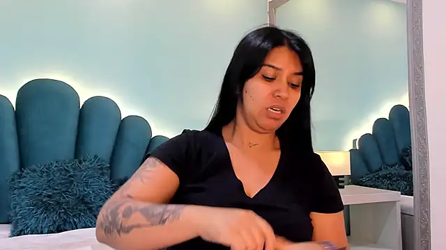 Snapshot of sharlott18 chatting on November 2025 02:35:01 PM sharlott18 online show from November 2025 02:35:01 PM