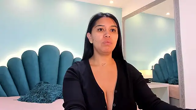 Snapshot of sharlott18 chatting on November 2025 12:52:01 PM sharlott18 online show from November 2025 12:52:01 PM