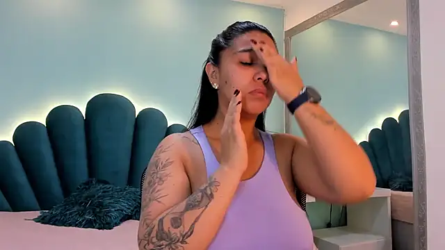 Snapshot of sharlott18 chatting on November 2025 12:42:01 PM sharlott18 online show from November 2025 12:42:01 PM