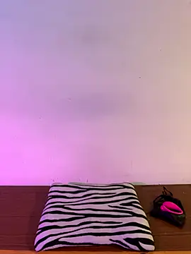 Snapshot of Felicia_smok3 chatting on December 2025 02:05:02 AM Felicia smok3 online show from December 2025 02:05:02 AM