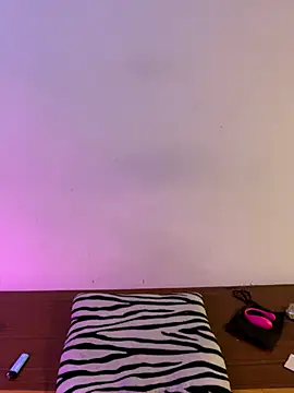 Snapshot of Felicia_smok3 chatting on December 2025 02:20:01 AM Felicia smok3 online show from December 2025 02:20:01 AM