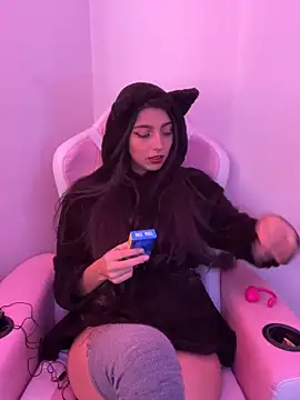 Felicia smok3 online show from June 2026 02:41:02 PM