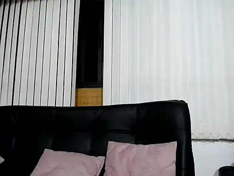 Snapshot of Alexxawinter chatting on February 2026 01:49:01 AM Alexxawinter online show from February 2026 01:49:01 AM