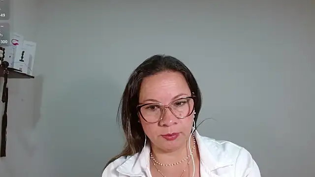 Snapshot of Sex-Psychology chatting on January 2025 11:45:02 PM Sex-Psychology online show from January 2025 11:45:02 PM