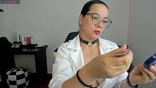 Snapshot of Sex-Psychology chatting on February 2026 06:19:01 PM Sex-Psychology online show from February 2026 06:19:01 PM